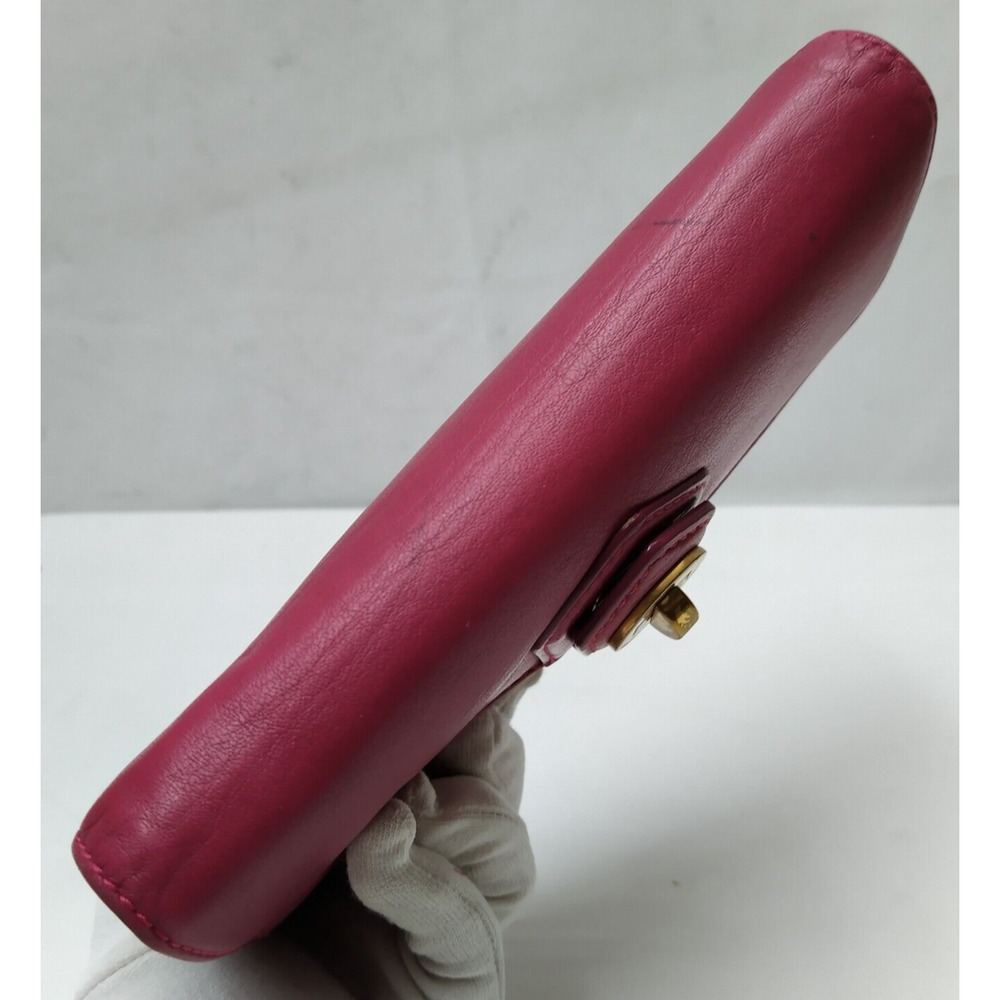 Marc by Marc Jacobs Red Leather Turnlock Credit Card ID Windows Trifold Wallet - Picture 4 of 16